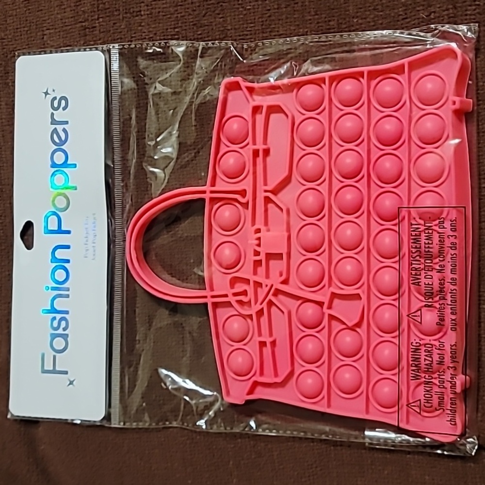 Popper Purse - Picture 1 of 3